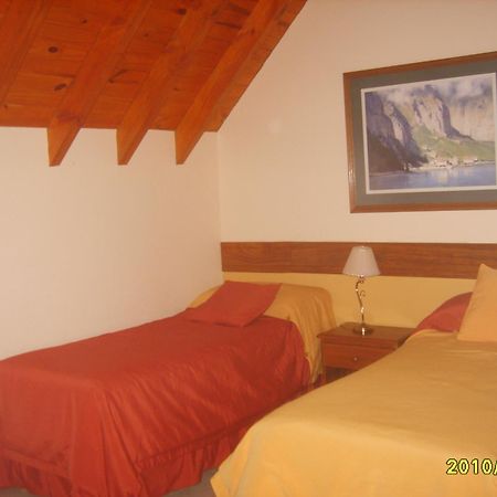 Hosteria Maiten Escondido Вилья-ла-Ангостура Номер фото